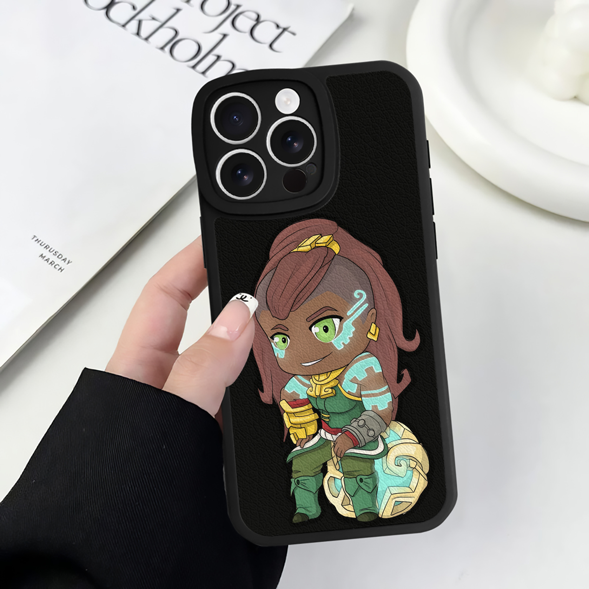 リーグ・オブ・レジェンド League of Legends LOL 【iPhone 16シリーズ対応】シリコンスマホケース（レザー調） 材質：シリコン